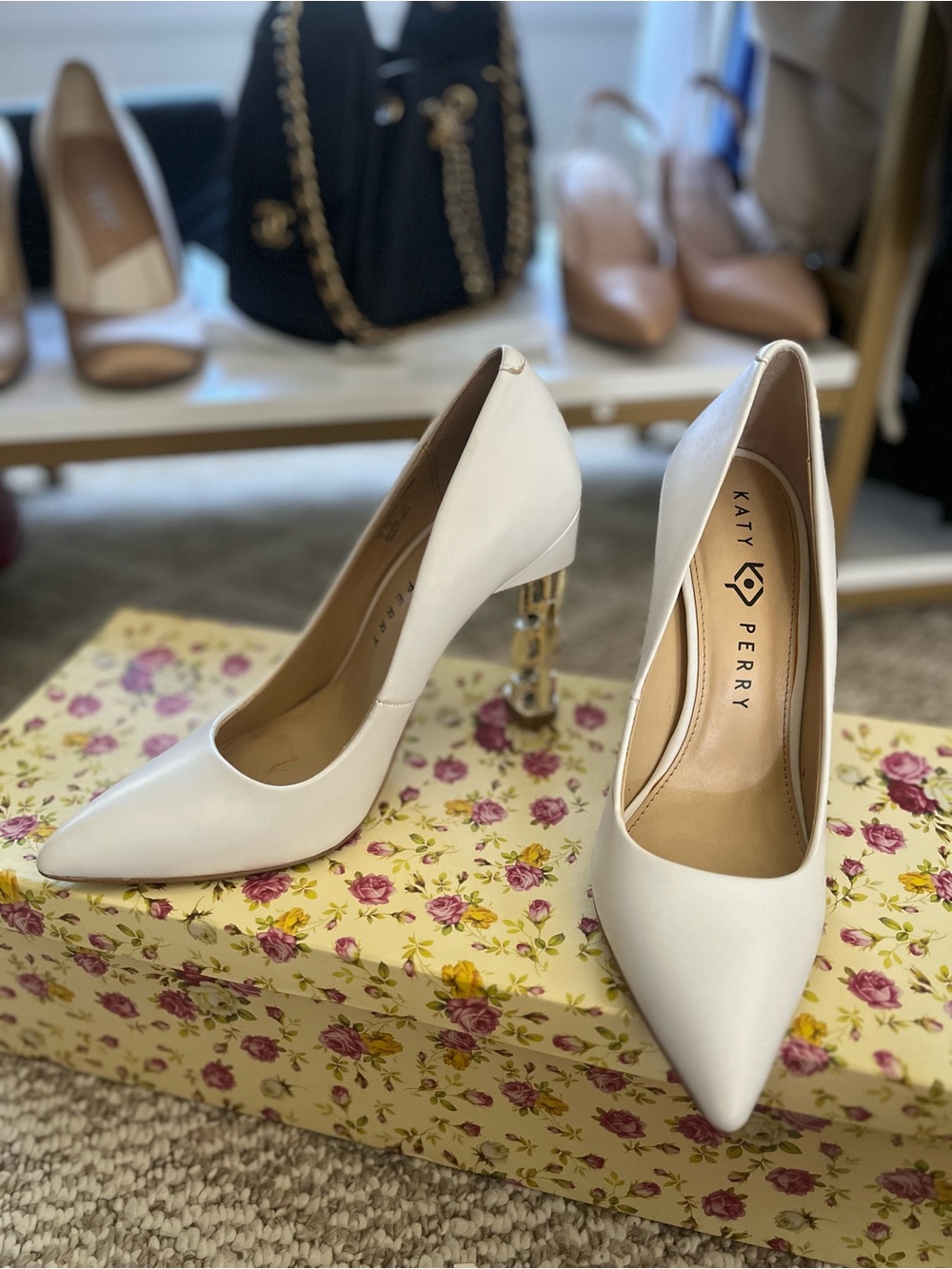 Katy Perry Collections white Pointed Toe Pumps with Crystal Block Heel - Picture 4 of 6